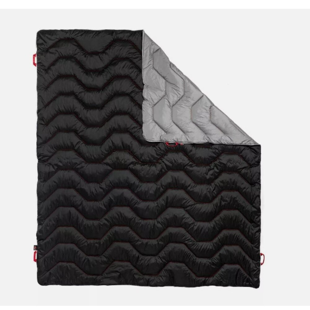 Cascade ALPTREK Outdoor Adventure Blanket, water-resistant coating, 70" x 60" - Picture 2 of 4
